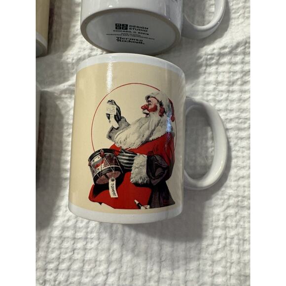 Set of 4 Norman Rockwell Holiday Memories Mugs Christmas Design Studio Santa - Picture 2 of 7